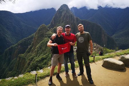 Full-Day Tour from Cusco to Machu Picchu by Tourist Train