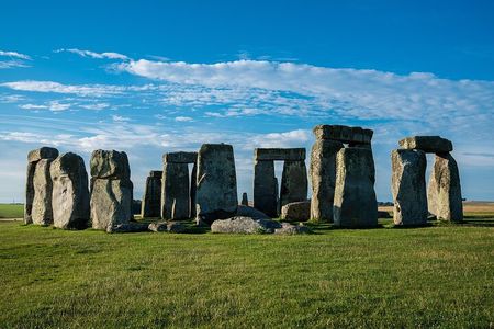 Stonehenge and Oxford Day Tour from London Including Admission