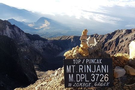 Mount Rinjani 4 Days and 3 Nights Summit Lake and Hot Spring 
