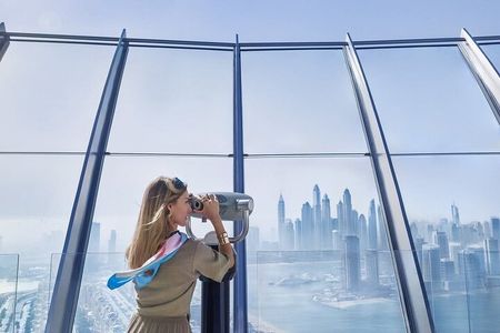Private Dubai With Palm View Entry