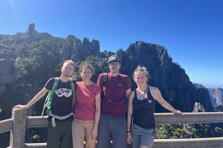 3 Days Shanghai Huangshan Private Tour by High Speed Train with Accommodation