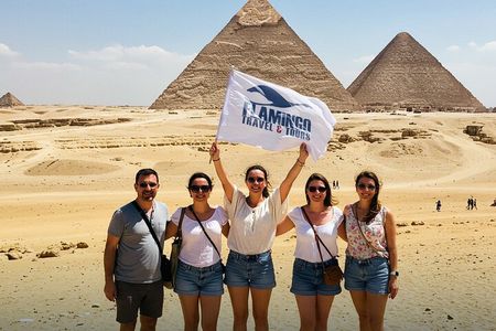 Full Day Giza Pyramids and Grand Egyptian Museum Tour With Lunch