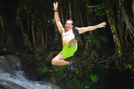Blue Hole and River Tubing Combo Tour from Ocho Rios