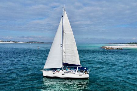 Snorkel, Swim & Dolphin Sightseeing Sail Aboard the Daydreams