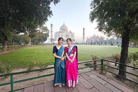 Taj Mahal & Agra Day Tour by Train from Delhi with 5* Hotel Lunch