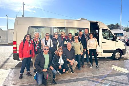 Agafay desert dinner &chow Camel ride 