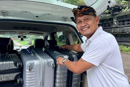 Bali Private Driver (Airport pickup, Ubud Tour, East Bali Tour)