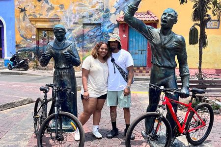ULTIMATE BIKE TOUR and LUNCH at ANTHONY BOURDAIN FAVORITE SPOT