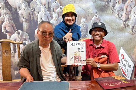 One Day Terracotta Warriors and Mountain Huashan Tour (None Shopping)