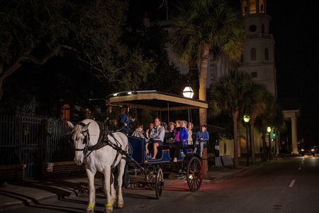 Charleston Haunted Horse and Carriage Evening Tour