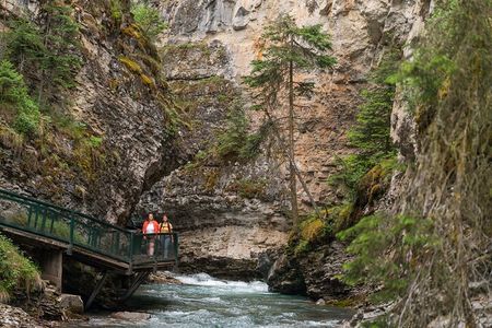Johnston Canyon, Moraine Lake, Banff, Lake Louise Trip