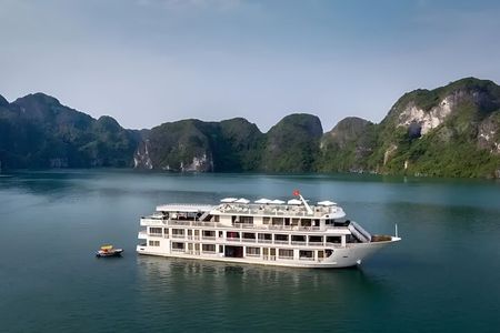 Amanda Pearl Cruise: Halong Bay Tour 2D1N with Cave & Island