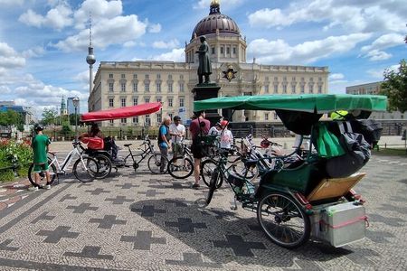 Daily First Rickshaw 3,5 Hrs PP 90 € Shared Guide Private Driver