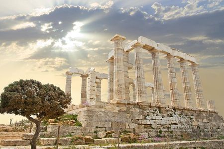 Explore Lake Vouliagmeni & Temple of Poseidon Private Tour
