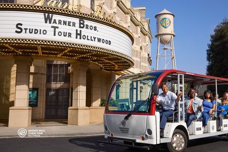 LA: Celebrity Homes & Warner Bros. Studio Hollywood Package