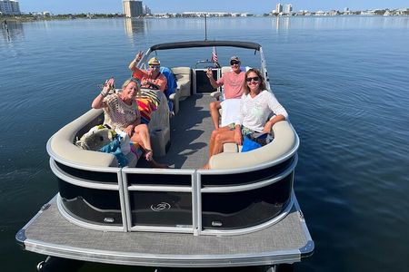  Luxury Pontoon Rental-Explore Pensacola Waters 