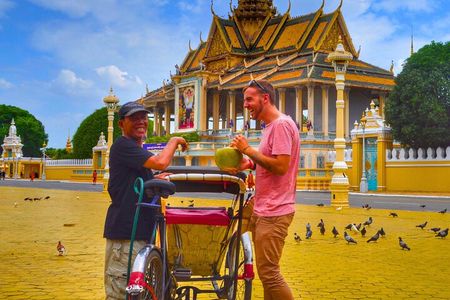 Phnom Penh city Tour by Cyclo