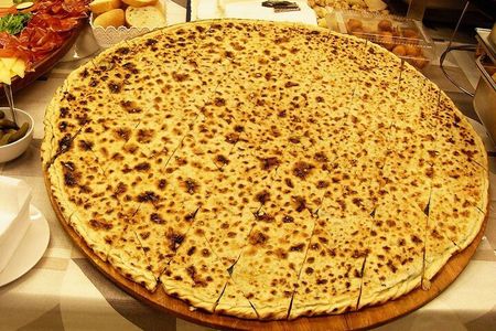 Flavours of Split: A Historical Walking Tour & Tasting Experience