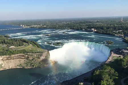 Epic Niagara Falls Private Tour w/ Tower, Journey & Boat Cruise