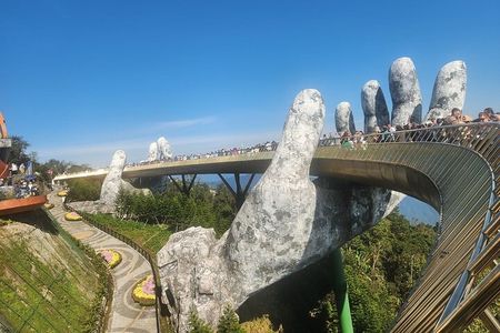 Golden Bridge via Cable Car in the Afternoon to Avoid Crowd & Take nice Pictures