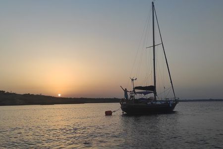 Plemmirio Sailing Tour from Ortigia with Snorkeling 