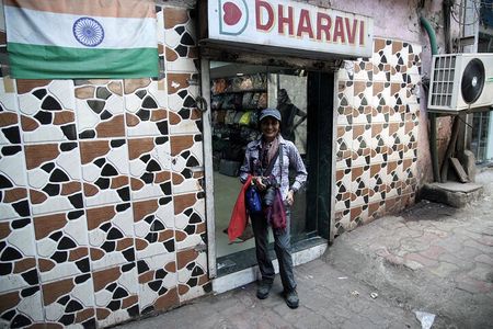 Full-Day Mumbai Sightseeing and Dharavi Slum Experience