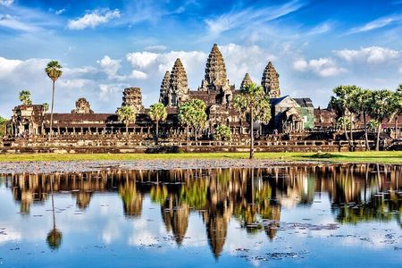 Angkor Wat & Tonle Sap Lake Private Day Tour
