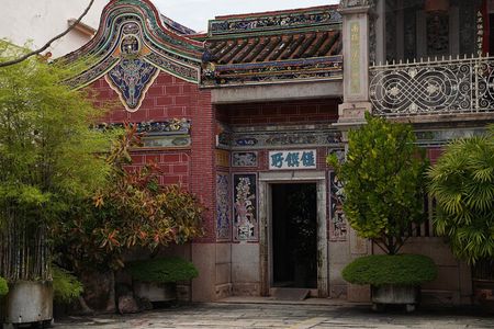 Chinese Clan Secrets and History Guided Walking Tour in Penang