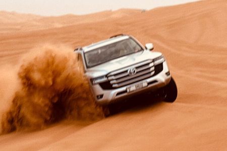 Dubai Premium Desert Safari Red Duns Camel sandbord & Premium BBQ