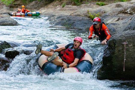 Private Tour of Tubing and Hot Springs and Lunch