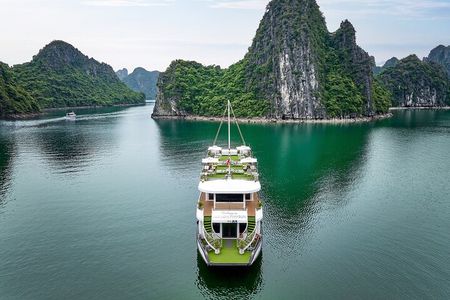 Hercules Premium Cruise Scenic Halong Bay Tour with Buffet Lunch