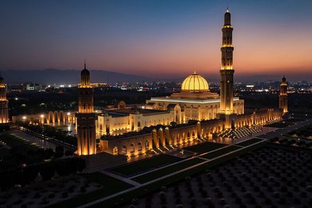 Private Muscat Highlights Tour: Culture, Coast & Old Souqs