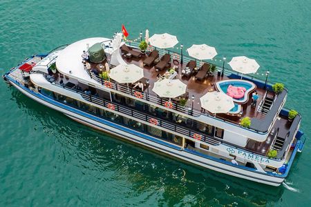 Halong Bay: 5-star Pamela Cruise Day Trip with Lunch & Activities