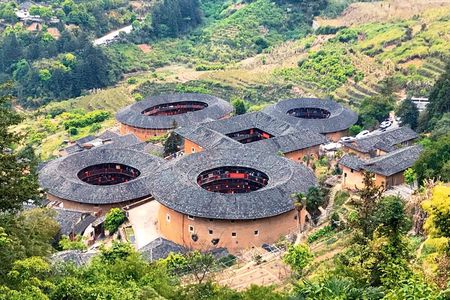 Private Transfer to Tianluokeng and HekengHakka Tulou fromXiamen