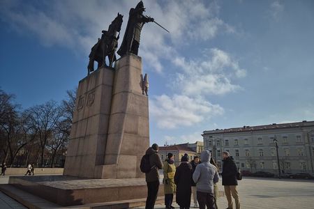 Cathedral Crypts and Medieval History Tour