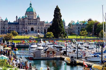 Private Tour Countryside Drive to Butchart Gardens & Victoria 
