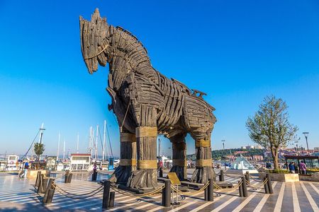 Troy Full-Day Guided Tour incl. Transfer, Ferry Tickets w/Lunch 