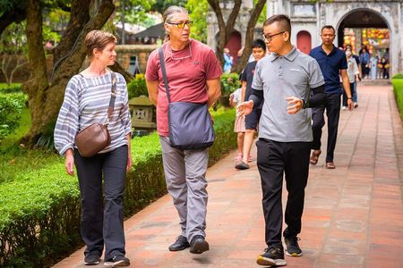 Hanoi Highlights, Temples and City Half Day Guided Tour