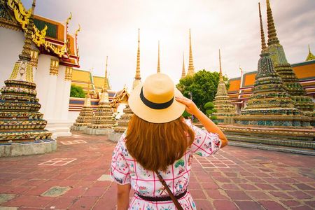 Bangkok Grand Palace, Wat Pho Tour with Mango Dessert Tastings