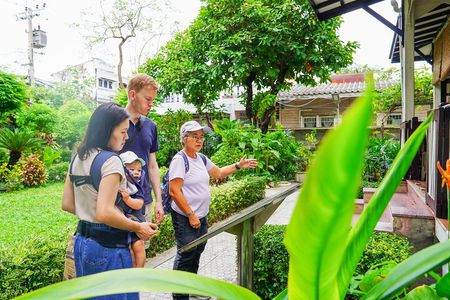 Bang Rak Backstreets: Local Bites & Culture Walking Tour