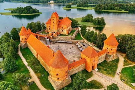 Hot Air Balloon Flight Over Trakai (transfer incl.) or Vilnius