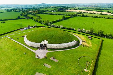 Private Day Tour from Dublin to Newgrange