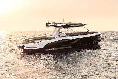 Milos: Luxury Private Speedboat Tour—Kleftiko Kimolos Poliegos