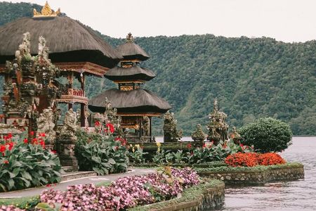 North Best Trip Ulundanu Beratan,Taman Ayun Temple and Tanah Lot 