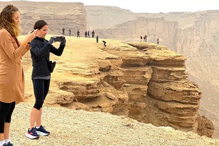 Riyadh Edge of The World Off Road 4x4 Bat Cave & Camels Hike tour
