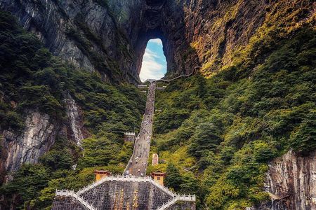 Zhangjiajie Tianmen Mountain Day Tour+Free performance tickets
