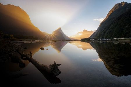 Milford Sound Business Class from Queenstown Cruise Lunch
