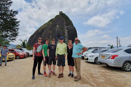 Medellín Guatapé and Coffee Tour with Hotel Pickup