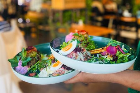 Oslo: Norwegian Food Tour & Hidden Gems City Walk