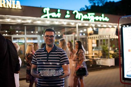 ''Cheers on wheels''- Vodka tasting tour by Retro Bus 